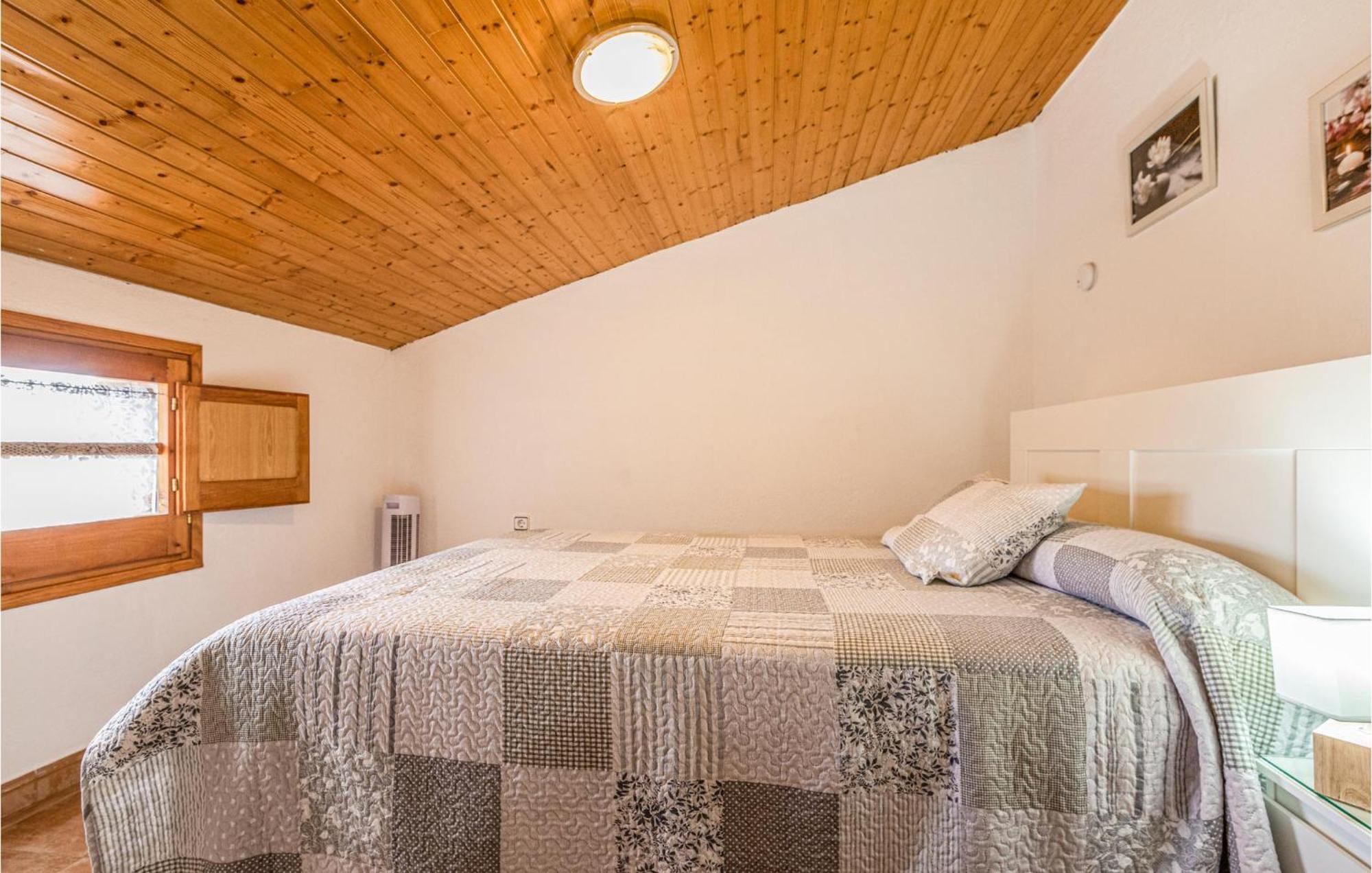 Awesome Home In Riells I Viabrea With Wifi Breda ภายนอก รูปภาพ