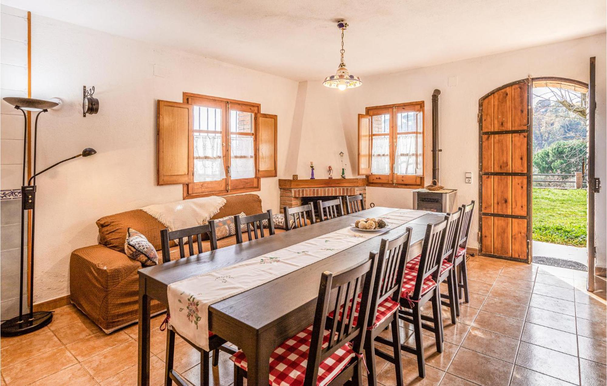 Awesome Home In Riells I Viabrea With Wifi Breda ภายนอก รูปภาพ