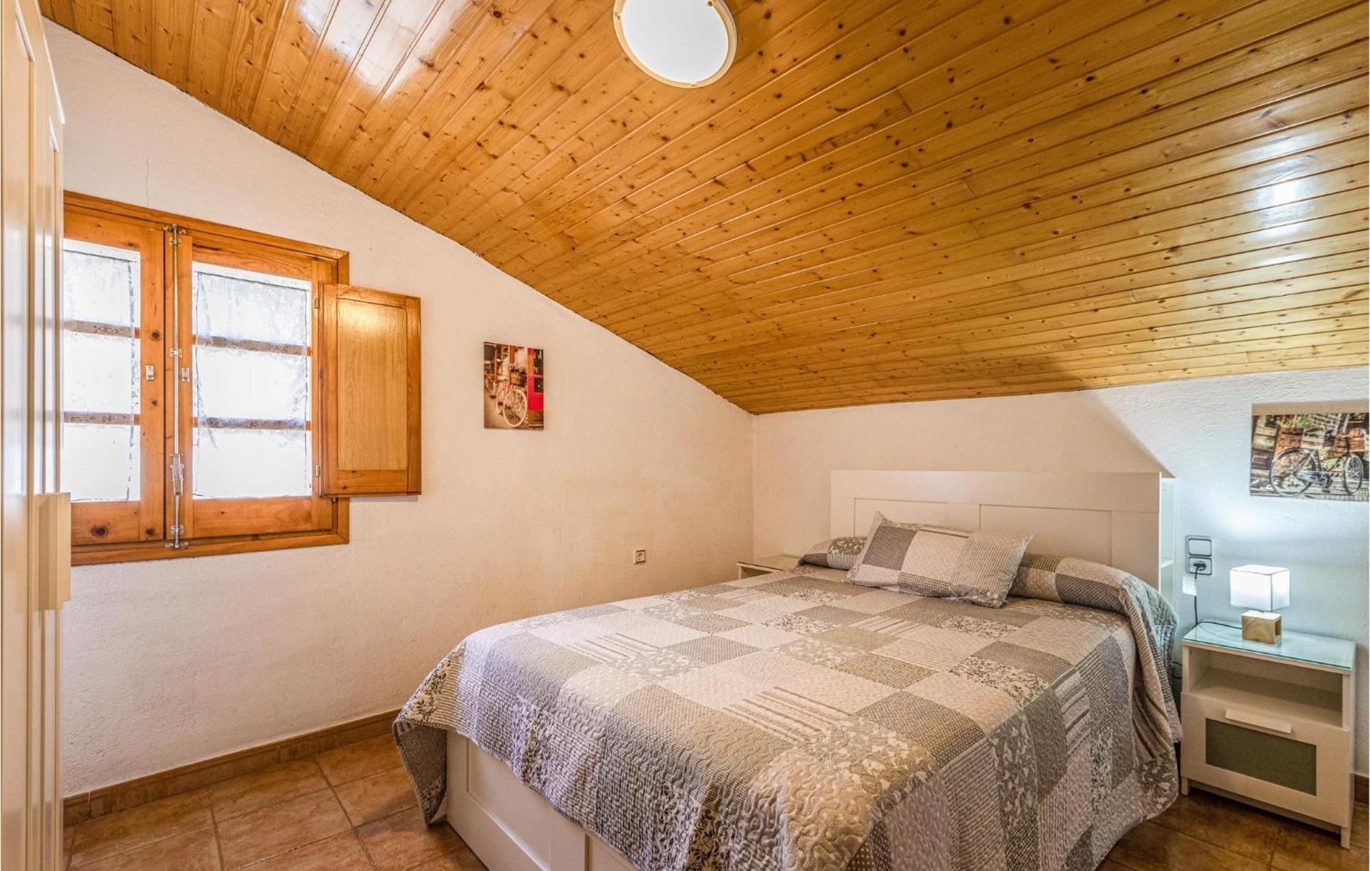 Awesome Home In Riells I Viabrea With Wifi Breda ภายนอก รูปภาพ